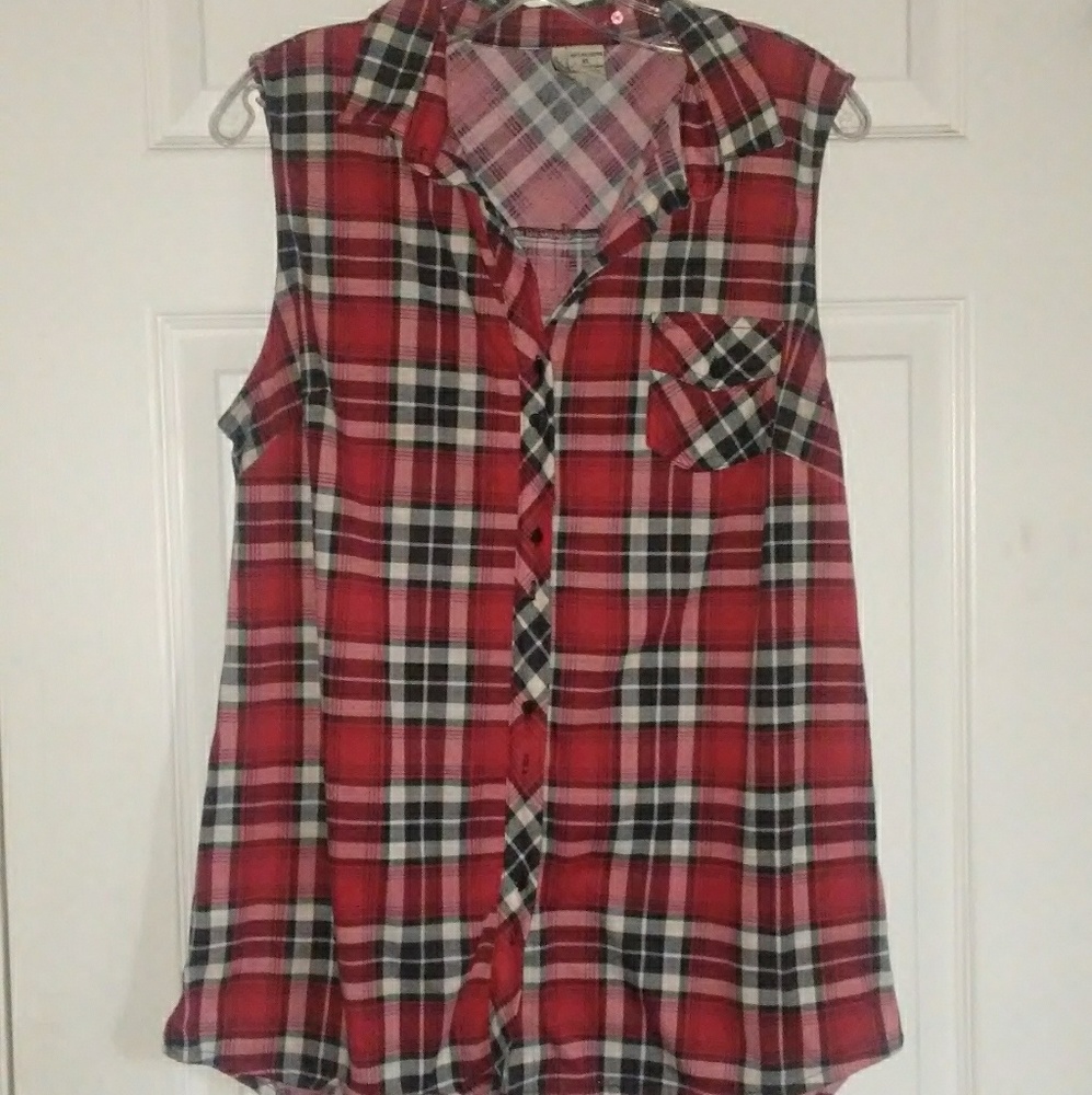 Sleeveless top